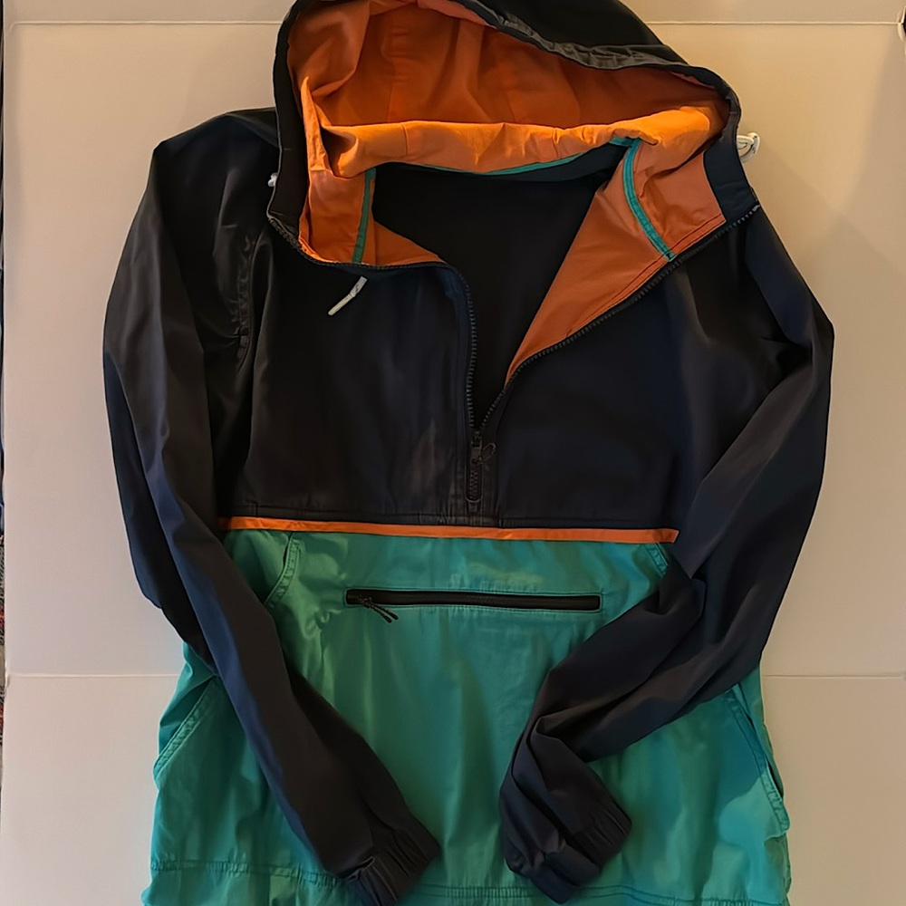 vineyard vines Anorak